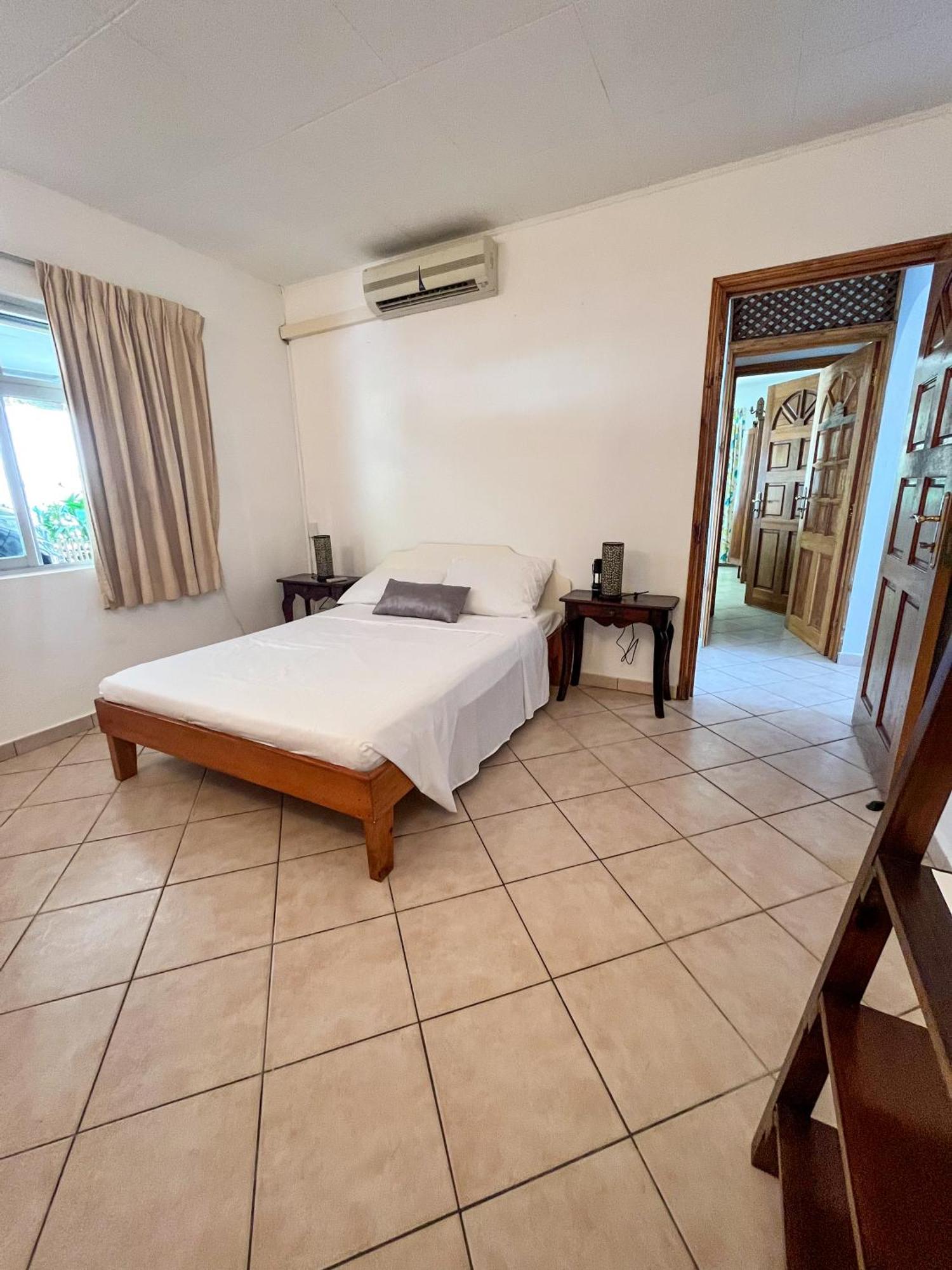 Bottle Palm Villa Вікторія Номер фото
