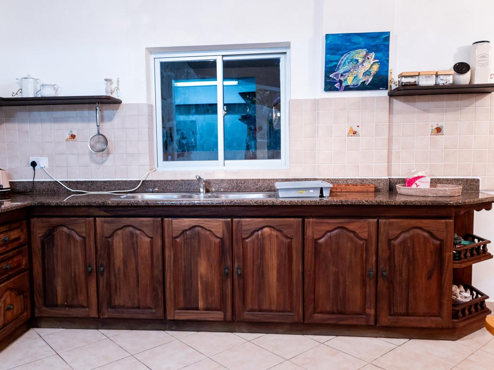 Bottle Palm Villa Вікторія Екстер'єр фото