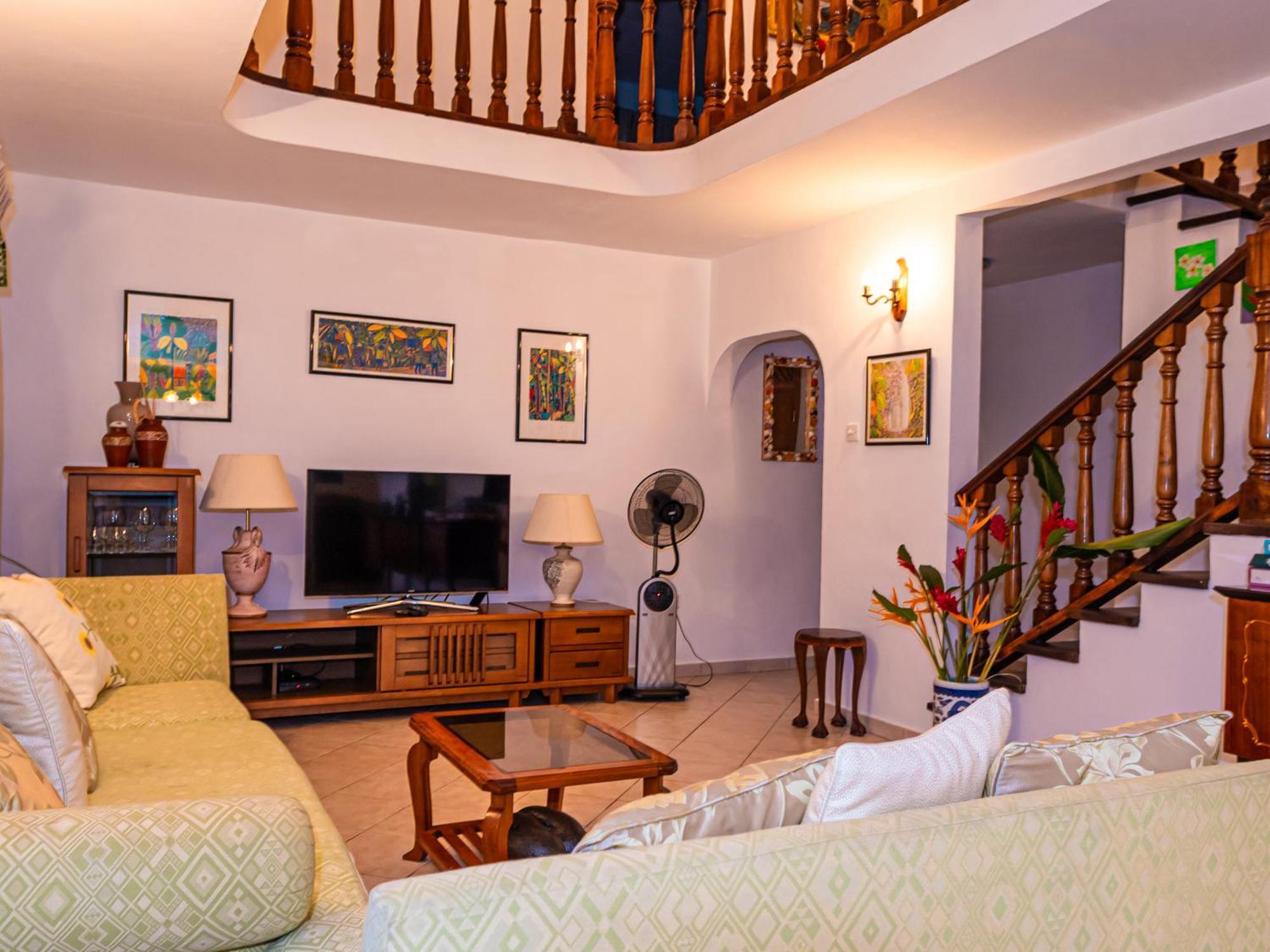 Bottle Palm Villa Вікторія Екстер'єр фото
