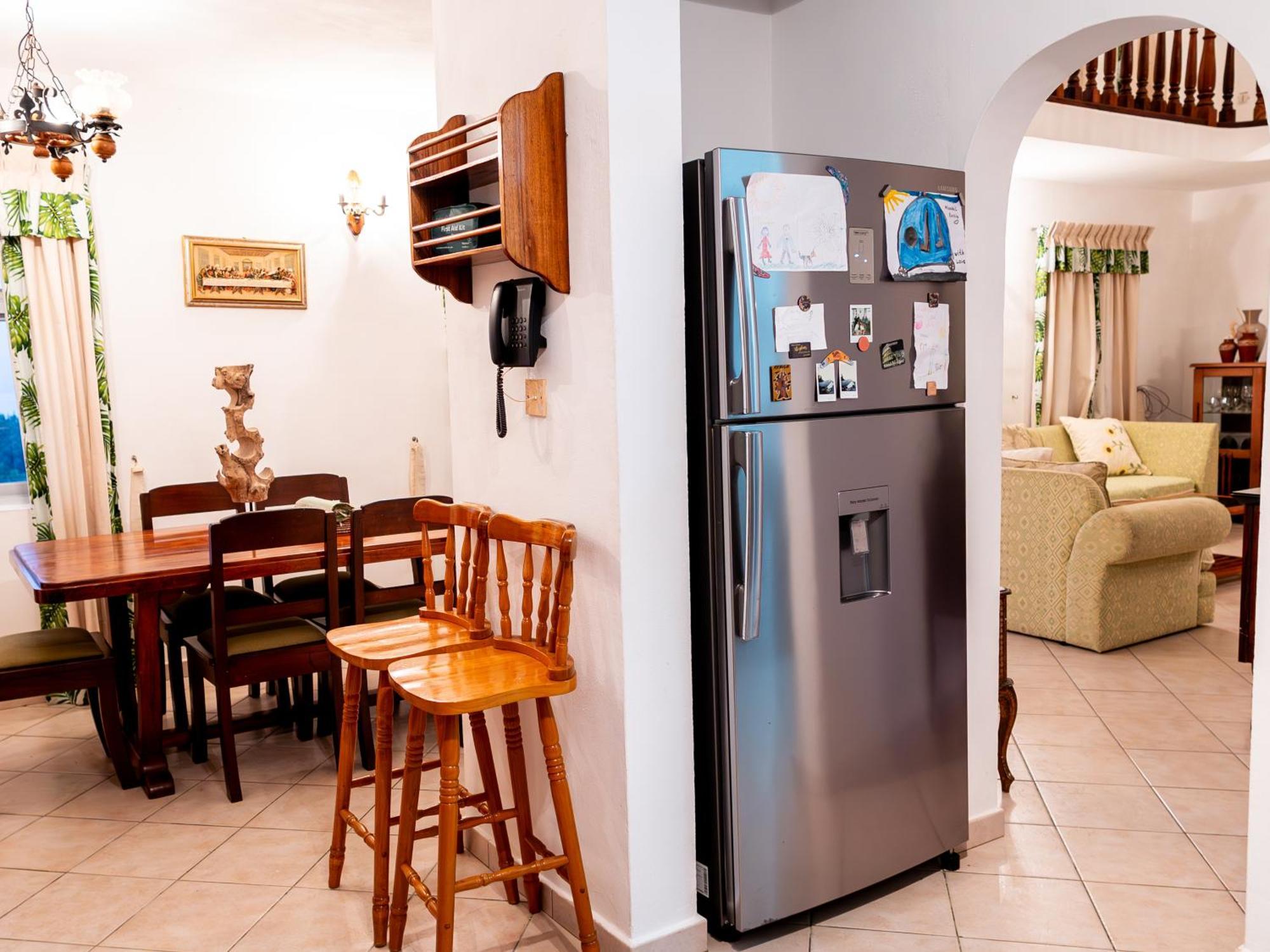 Bottle Palm Villa Вікторія Екстер'єр фото