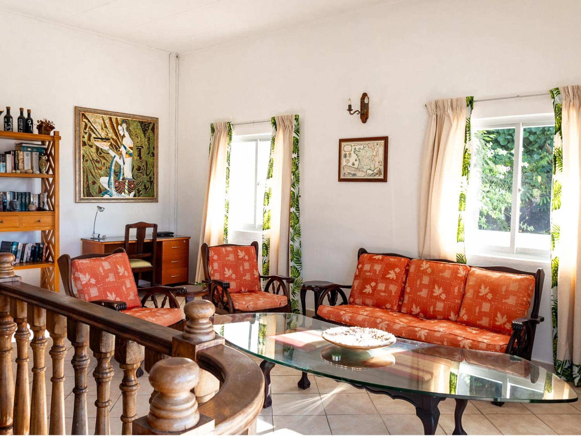 Bottle Palm Villa Вікторія Екстер'єр фото